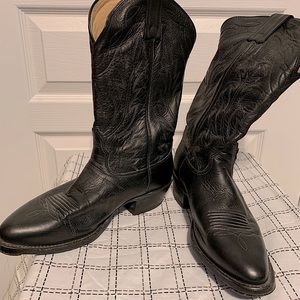 Men’s Black Nocona Cowboy Boots